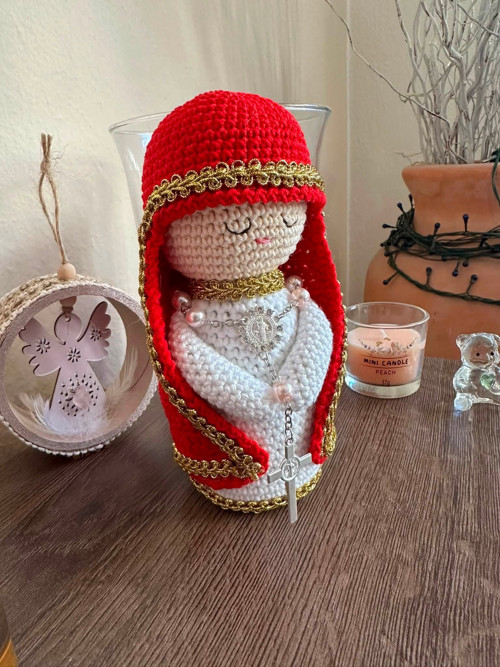 Madonka ručně háčkovaná — foto 3