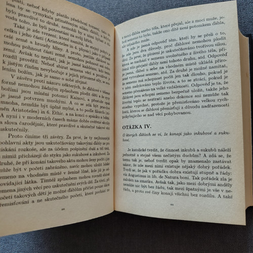 Kniha — foto 4