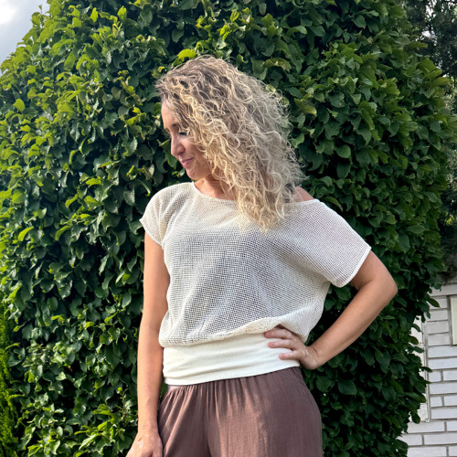 Volný top s pasem smetanová síťka — foto 5