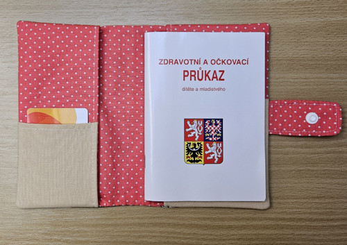 Obal na očkov. průkaz-kravičky — foto 3