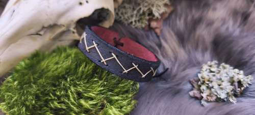 Kožený náramek Grey Bone — foto 3