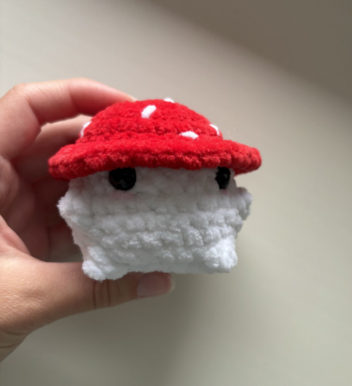 Ručně háčkovaný MUSHROOM BOY — foto 5