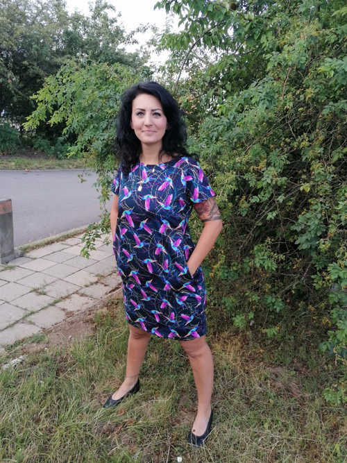 Šaty s kolibříky — foto 3