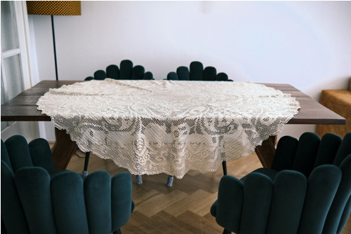 Ručně háčkovaný bavlněný ubrus — foto 4