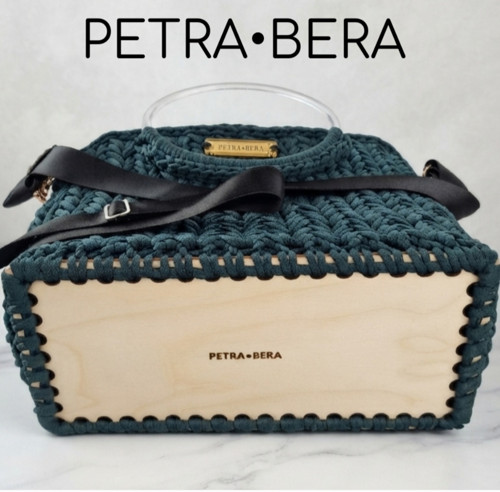 Smaragdová háčkovaná kabelka PETRA•BERA — foto 2