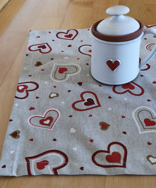 Běhoun na stůl SRDÍČKA — foto 2