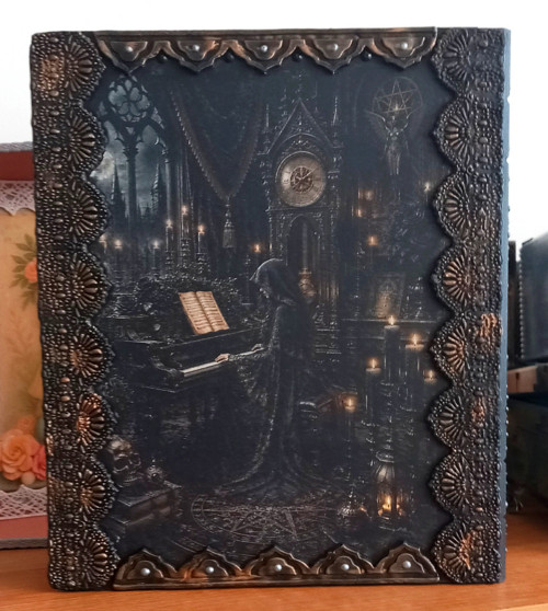 Ghotic tajemná žena — foto 2