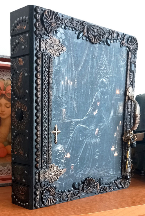 Ghotic tajemná žena — foto 3