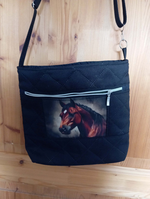 Crossbody - koník — foto 2