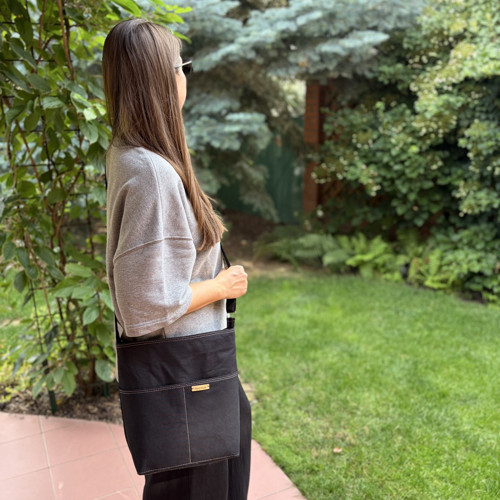Černá crossbody kabelka — foto 3