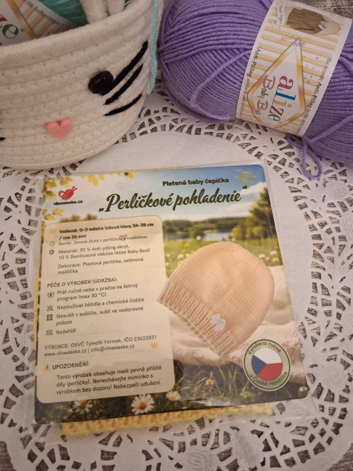 Pletená baby čepička Perličky (0–3 m) — foto 4