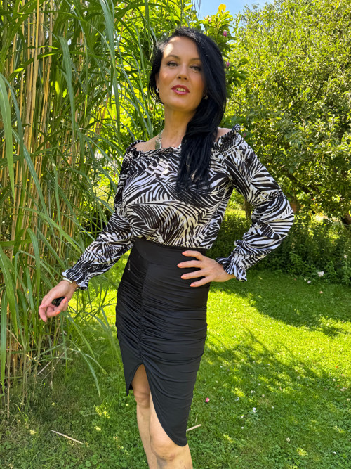 Halenka hispánka - Černobílá — foto 2
