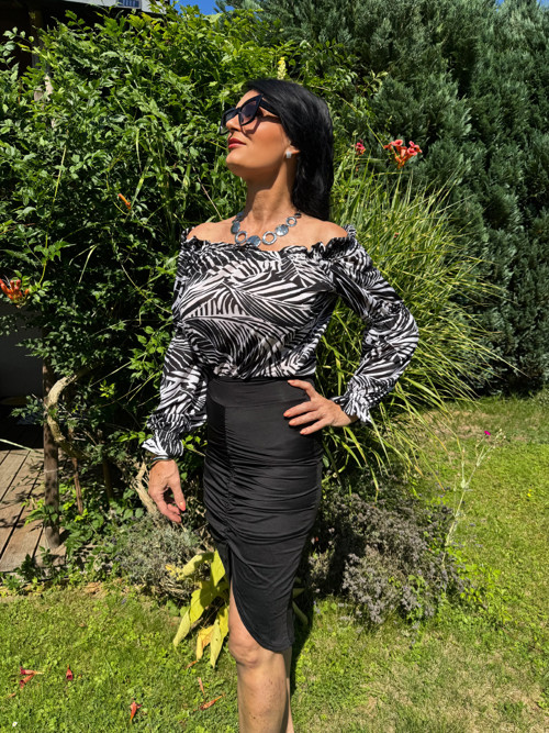 Halenka hispánka - Černobílá — foto 3