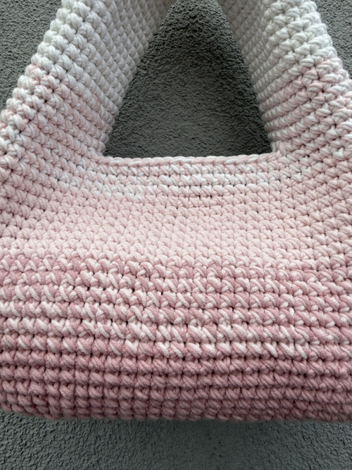Háčkovaná kabelka Ombré — foto 2