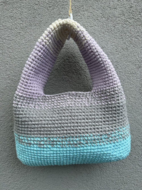 Háčkovaná kabelka Ombré — foto 2