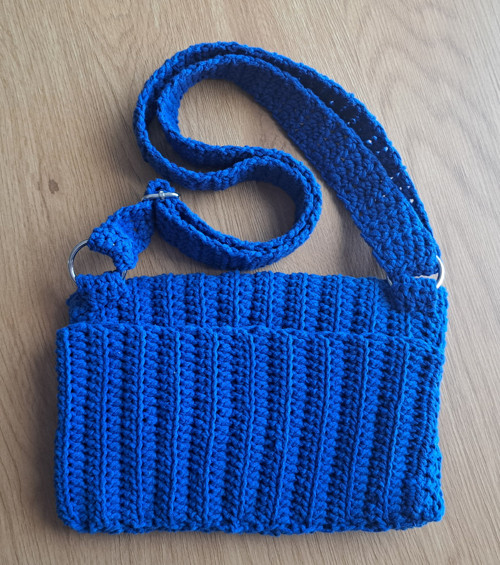 Háčkovaná crossbody kabelka - modrá — foto 2