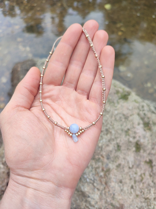 Macramé náhrdelník Blátt tungl "blue moon" — foto 4