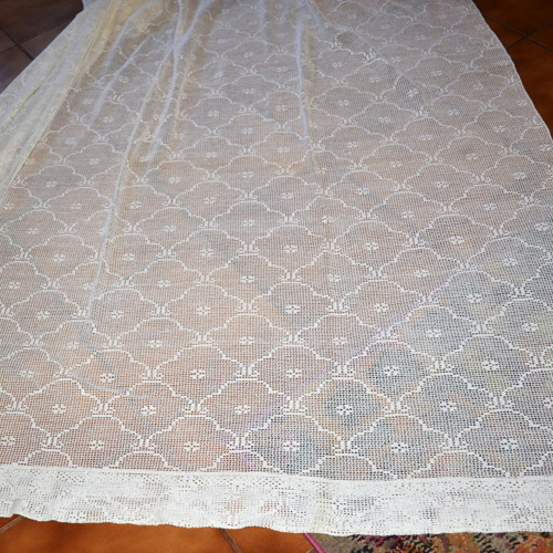 Ručně háčkovaná záclona 21188 U — foto 3