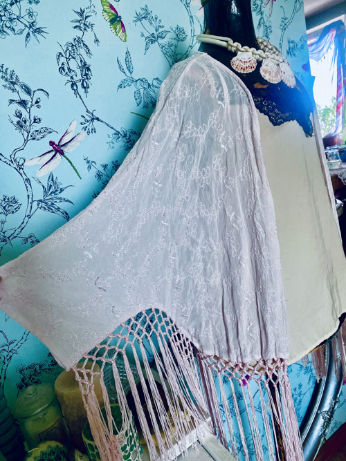 Kardigan boho s třásněma — foto 3