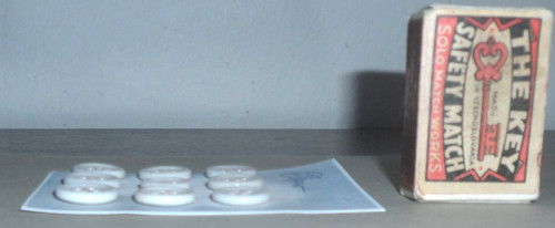 9x skleněné KNOFLÍKY — foto 3
