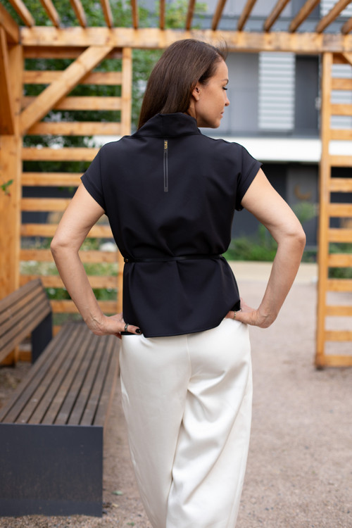 T341 Asymetrická halenka — foto 4