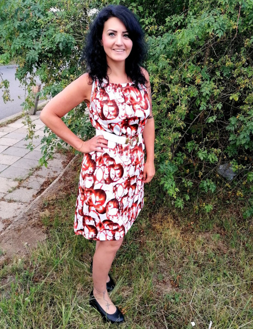Šaty na stažení — foto 3