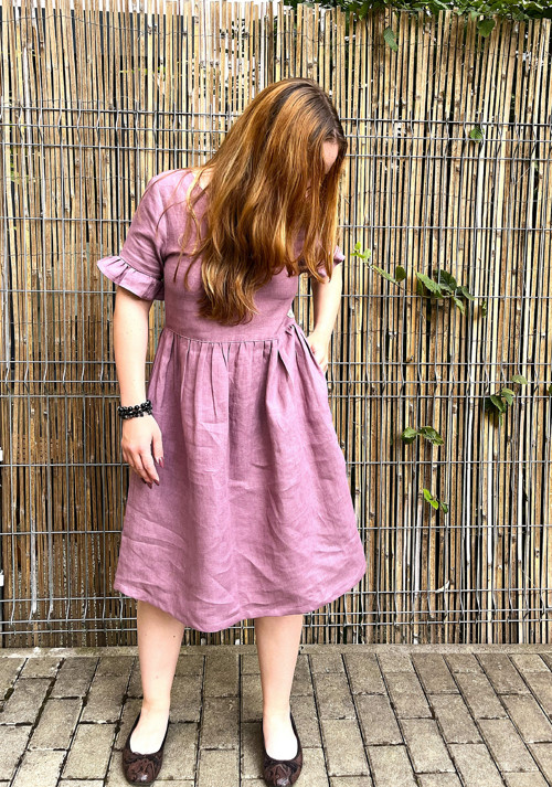 Lněné šaty VELVET PLUM — foto 2