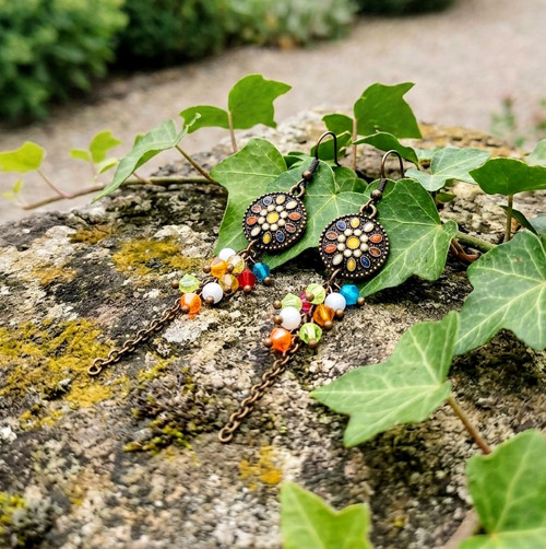 Náušnice s barevným střapcem — foto 4