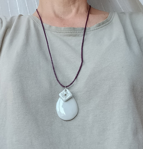 Přívěsek z porcelánu — foto 3