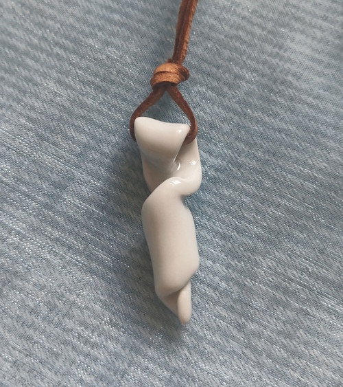 Přívěsek z porcelánu — foto 2