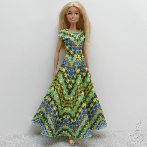 Dlouhé zelené šaty pro Barbie — foto 5