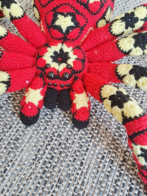 Tarantule-červená — foto 2