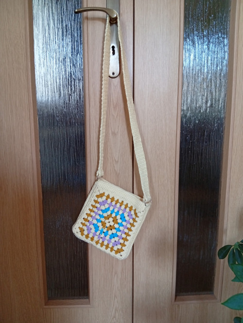 Háčkovaná kabelka crossbody — foto 2