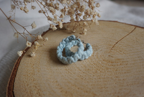 Kruhové macramé náušnice Blue — foto 2