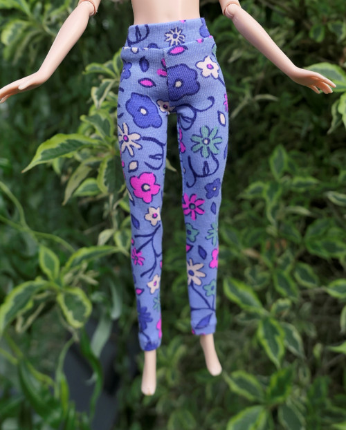 Barbie - legíny — foto 2