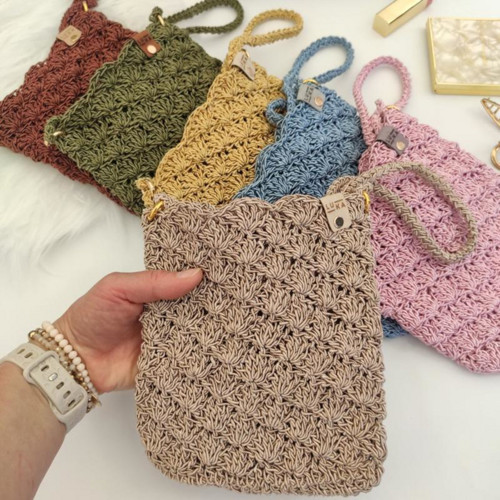 Háčkovaná mini kabelka modrá crossbody — foto 2