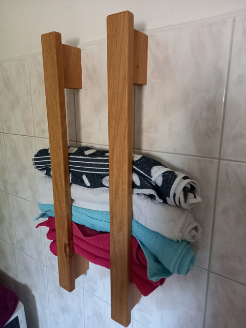 Dubový držiak na uteráky — foto 6