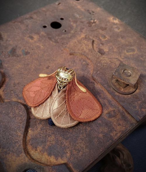 Motýl rusty - brož — foto 4