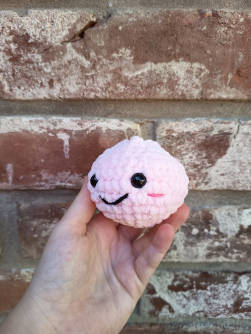 Háčkovaný knedlíček (dumpling) - růžový — foto 2