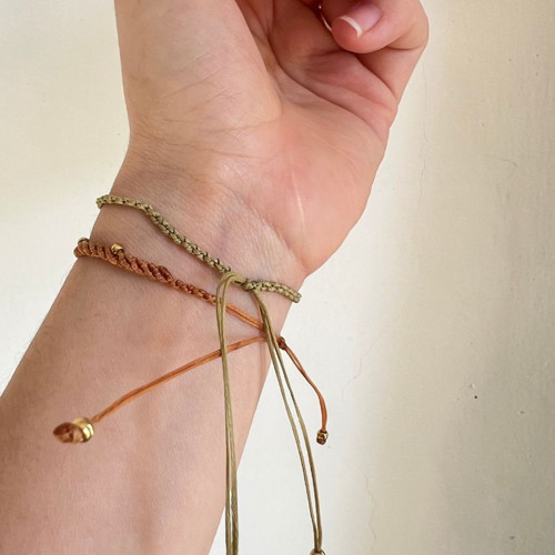 Krásný pár macramé náramků, náramek přátelství — foto 4