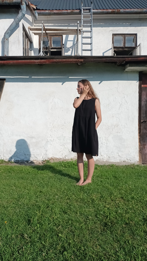 Šaty PUFF s kapsami, různé barvy — foto 5