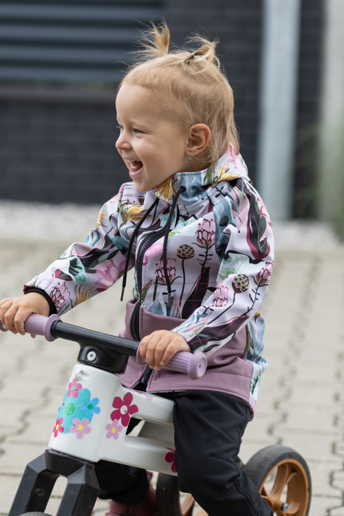 Dívčí softshellová bunda-květiny — foto 3