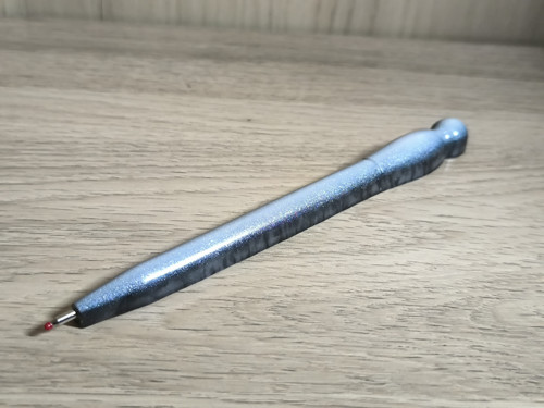 Stříbrná minimalistická propiska – třpyt — foto 4