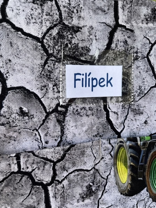 Kapsář do školy nebo školky - Traktor — foto 3