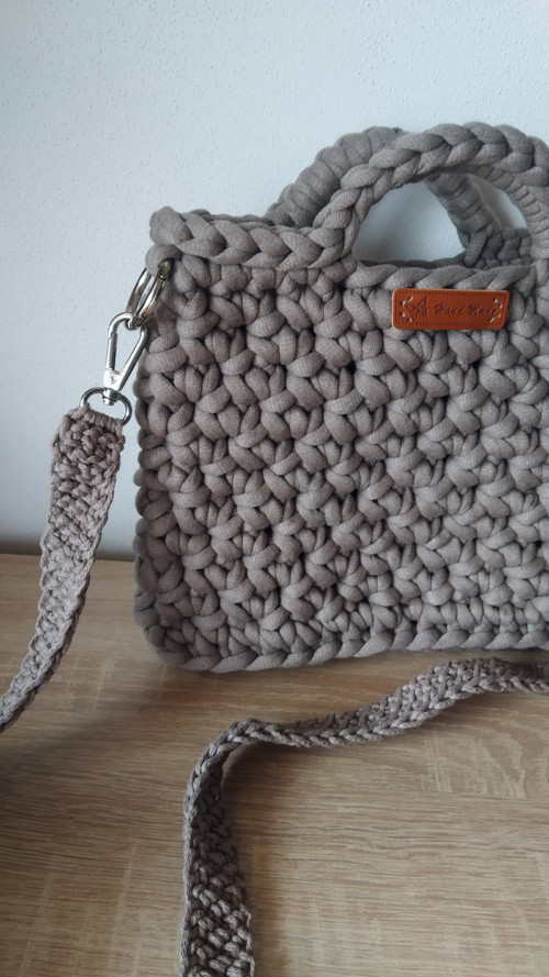 Háčkovaná kabelka — foto 2