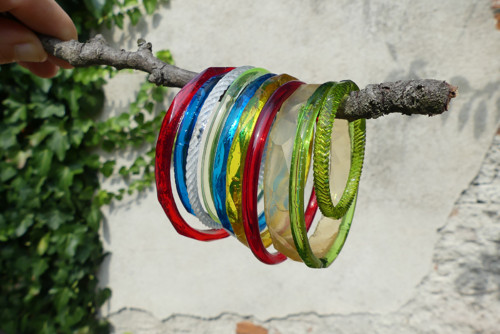 V barvách...skleněné kroužky, bangle — foto 6