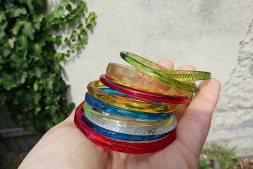 V barvách...skleněné kroužky, bangle — foto 4