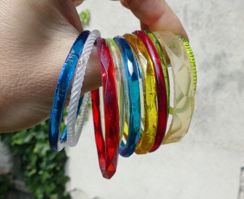 V barvách...skleněné kroužky, bangle — foto 2