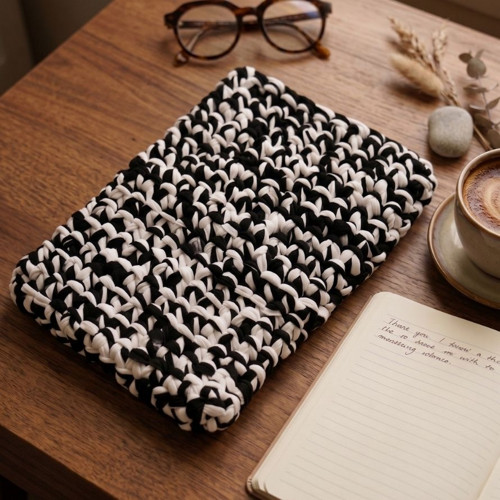 Háčkovaný obal na tablet/ iPad / notebook — foto 2
