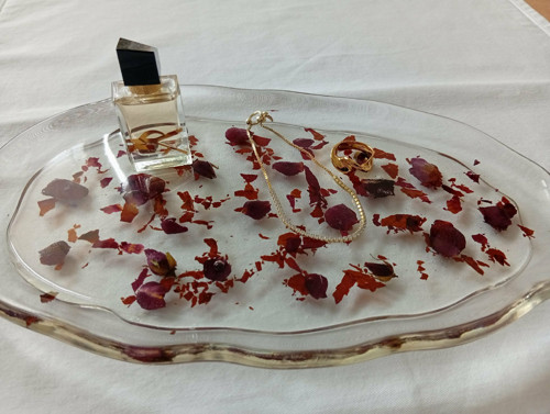 Epoxy tácek s pravými růžemi — foto 2